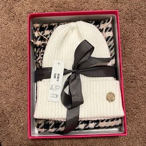 Vince Camuto Beanie Scarf Set